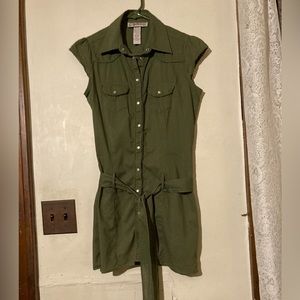 Younique cap sleeve belted top, size M.  Purchased new but never worn.